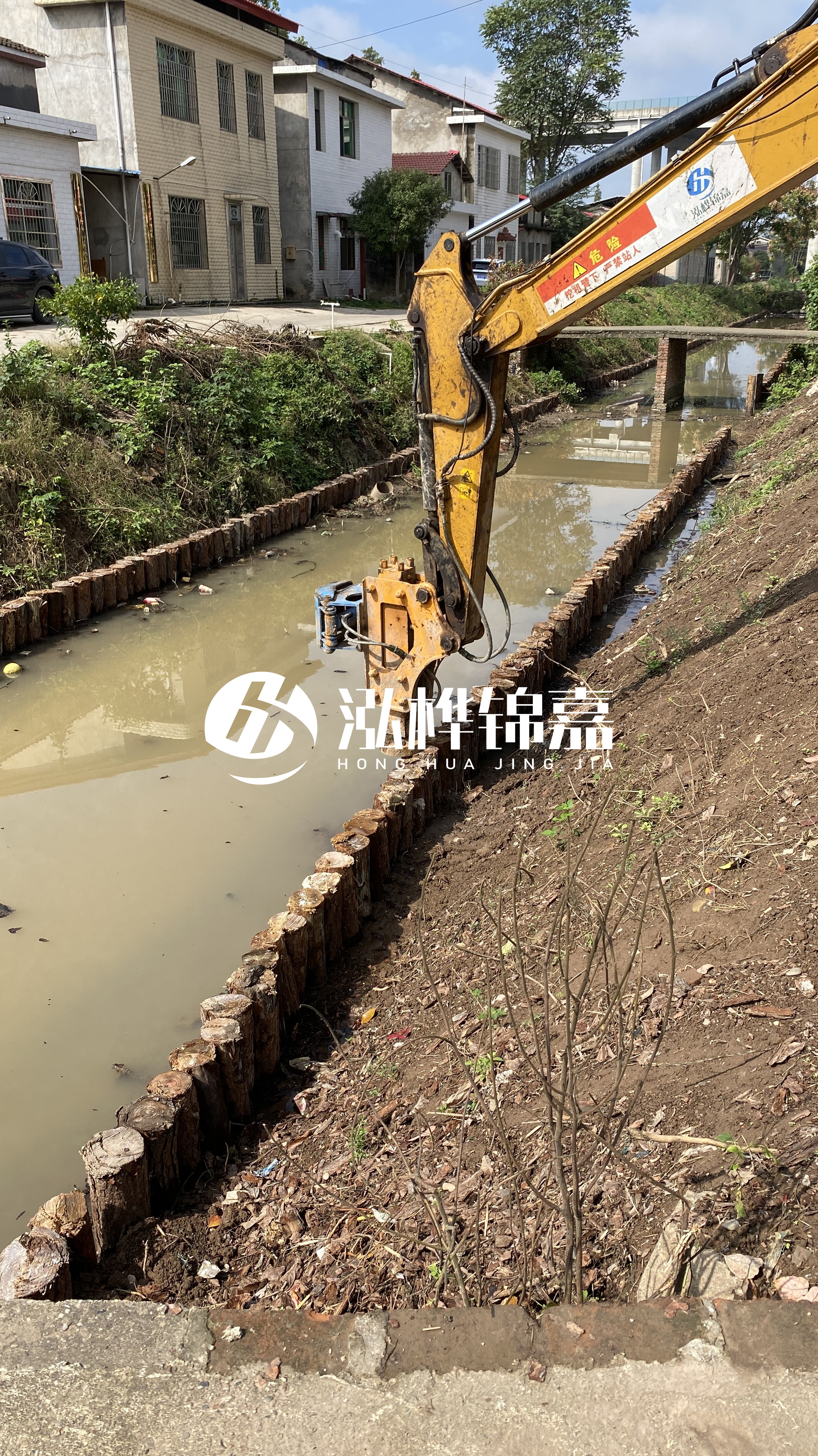 崇左松木樁源頭廠家-河道一米打幾根松木樁？