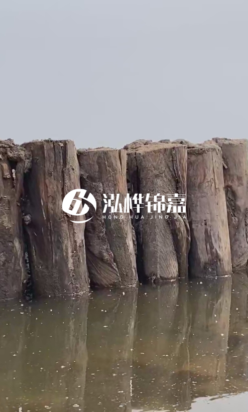 松木樁圍堰如何施工才能保證穩(wěn)固性？專(zhuān)業(yè)打樁隊(duì)一步步教你！