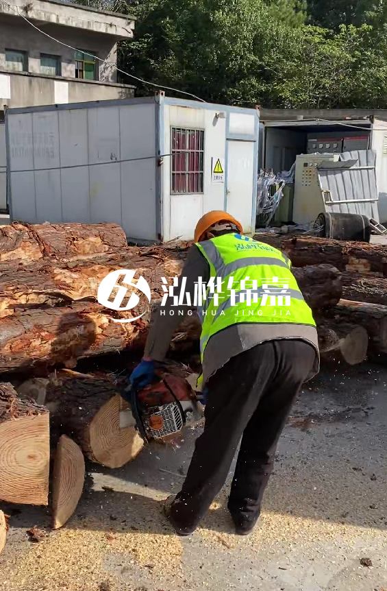 湖北有打樁木源頭工廠嗎？4米8公分松木樁多少錢一根？