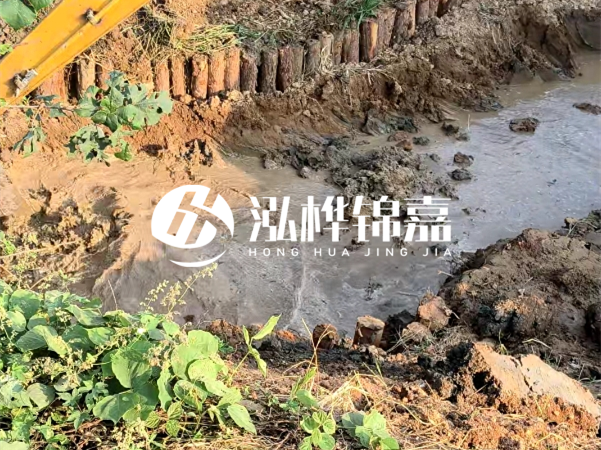 湖南防汛木樁批發(fā)廠家泓樺錦嘉 - 防洪木樁的作用是什么？?