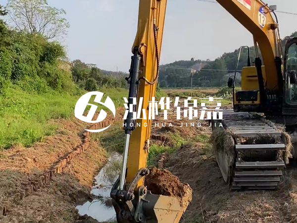 陜西松木樁廠家泓樺錦嘉-松木樁尾徑測量從哪個位置開始算？