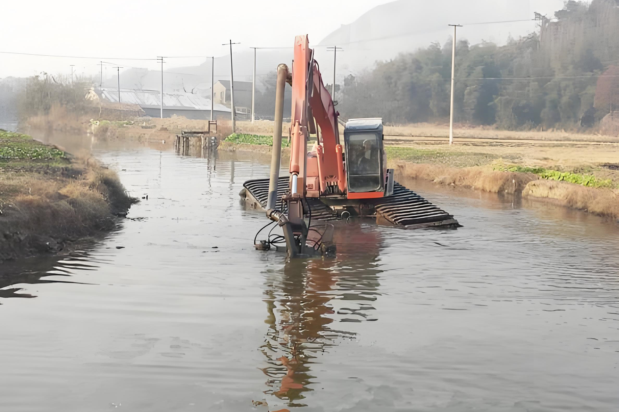 貴州遵義挖機(jī)清淤施工隊(duì)-鄉(xiāng)村溝渠清淤后如何防止再次淤積？