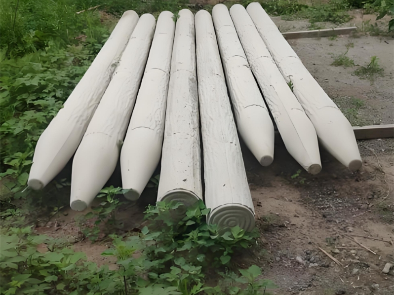 水泥樁批發(fā)廠(chǎng)家泓樺錦嘉-水泥仿木樁的耐腐蝕性如何？