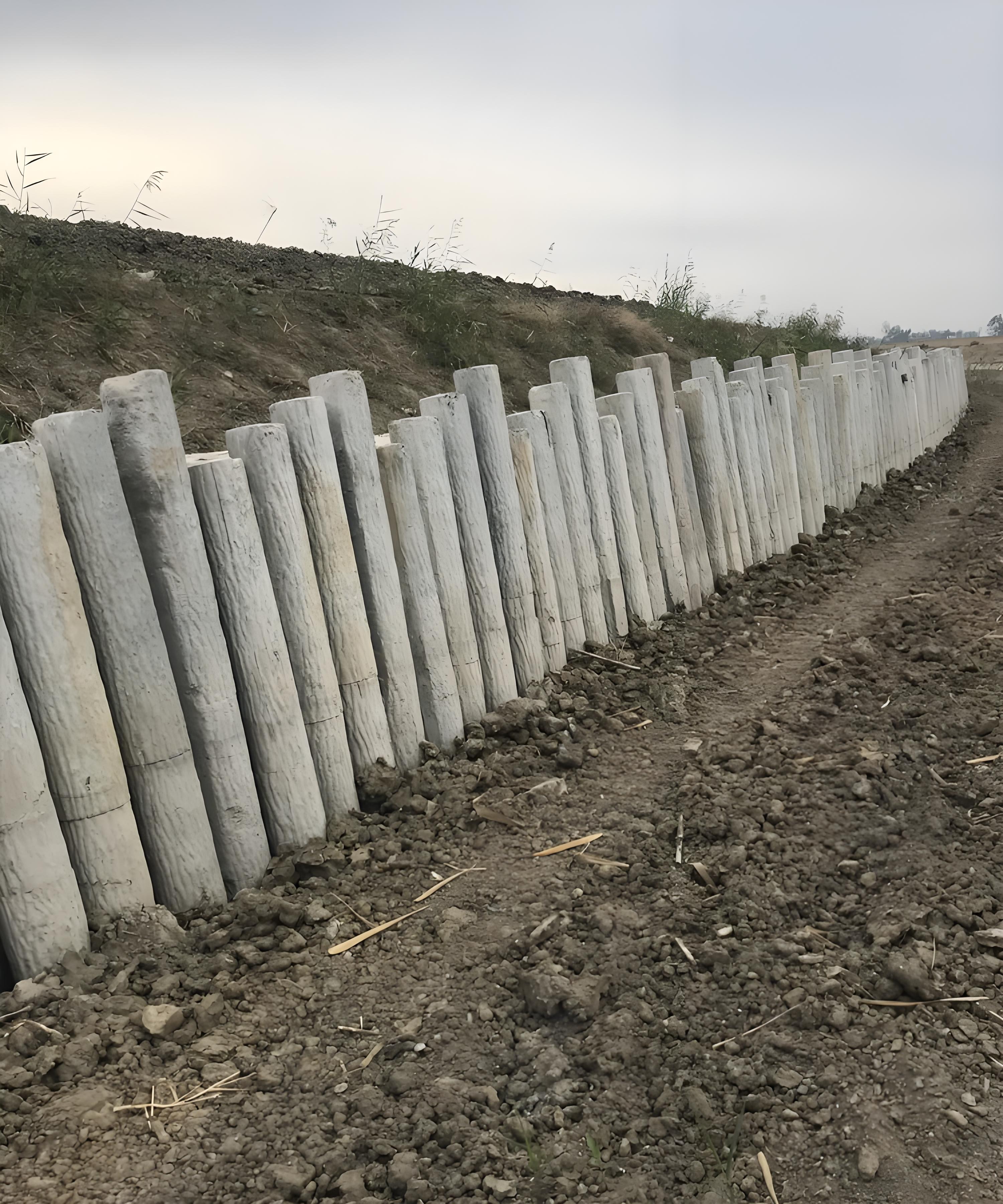 水泥樁批發(fā)廠家泓樺錦嘉-混凝土圓樁施工的配筋要求是什么？