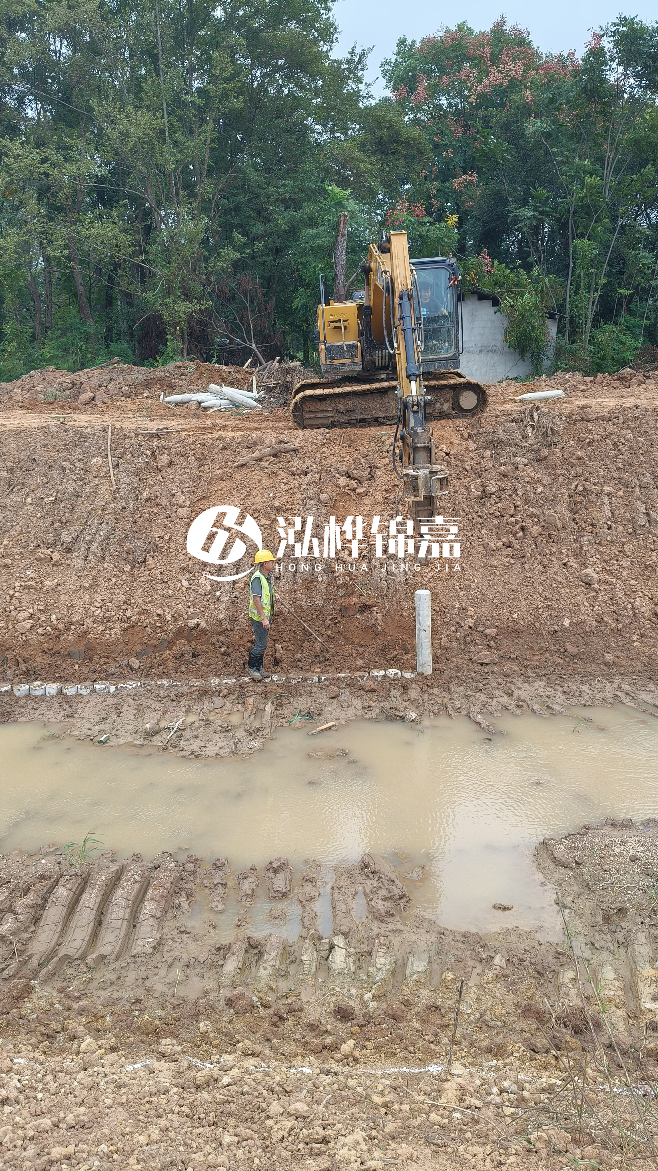 水泥仿木樁施工隊泓樺錦嘉 - 購買水泥仿木樁包安裝嗎？